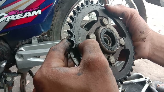 Tần suất và điều kiện sử dụng ảnh hưởng lớn đến độ bền của nhông sên dĩa Galaxy 50cc ( Nguồn ảnh: Internet )