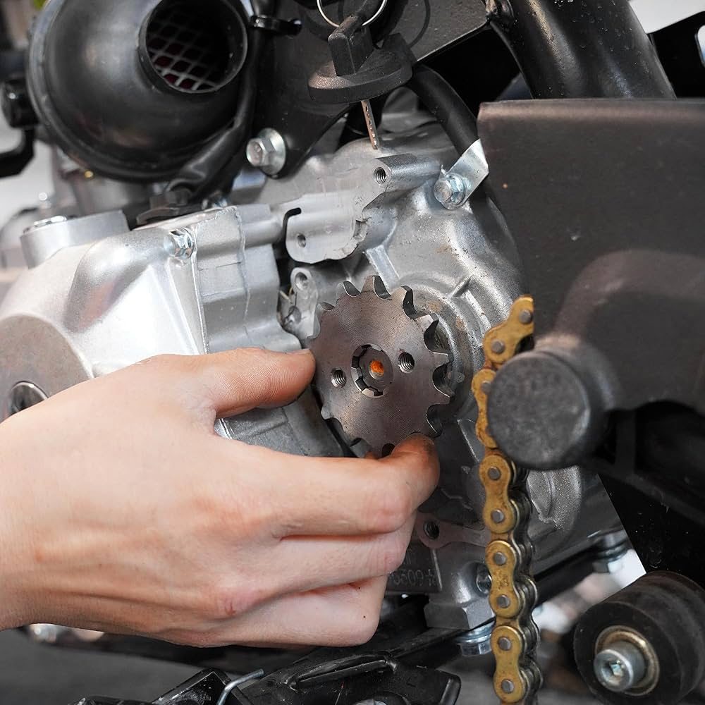 Khi nào cần thay nhông sên dĩa: Thay nhông sên dĩa sau mỗi 15,000 - 20,000 km giúp xe hoạt động ổn định ( Nguồn ảnh: Internet )