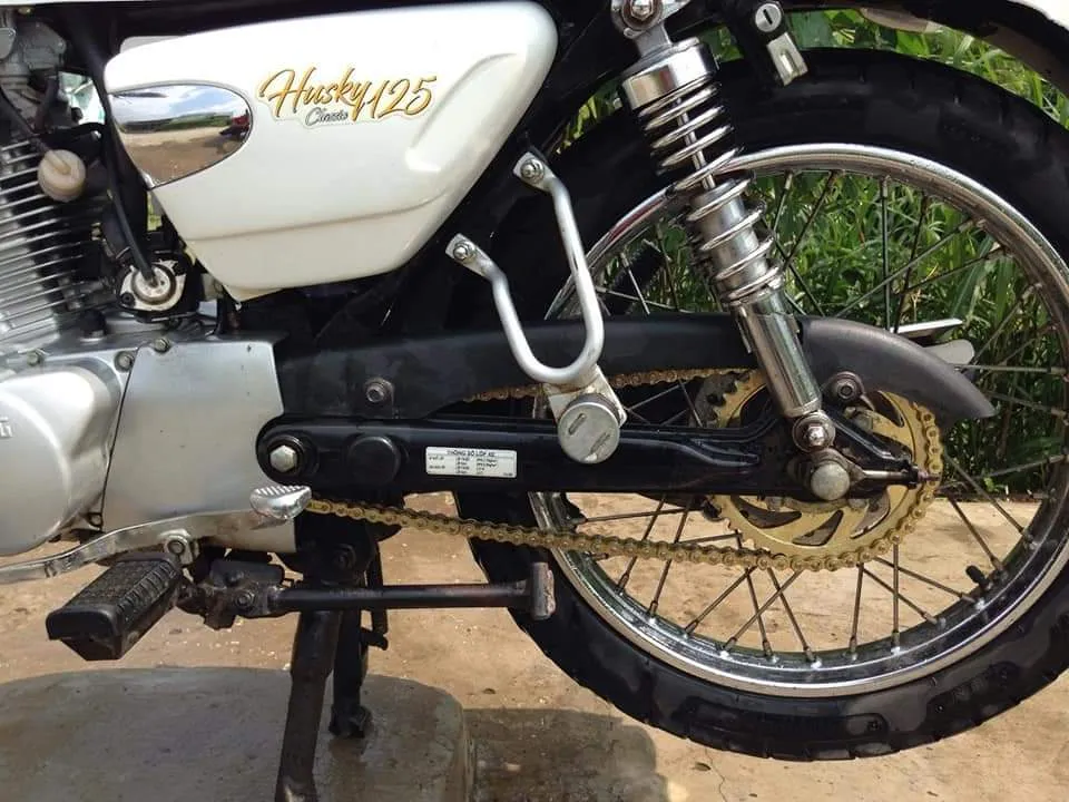 Một điểm cộng lớn của nhông sên dĩa Husky 125 là khả năng lắp đặt nhanh chóng và dễ dàng ( Nguồn ảnh: Internet )