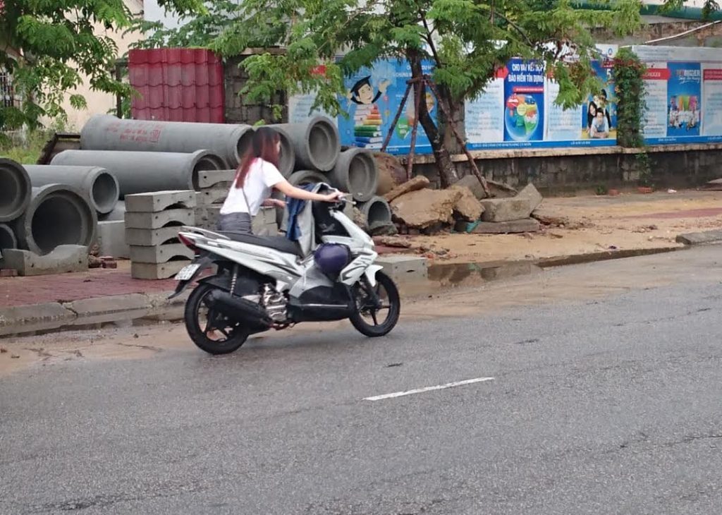 co nen ve sinh kim phun xang dien tu thuong xuyen nhung loi ich bat ngo