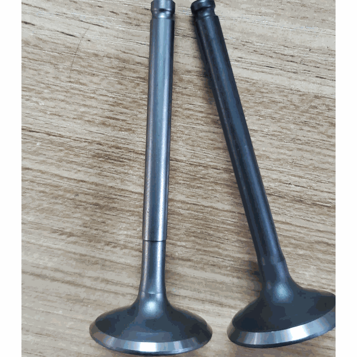 Xupap mòn cần thay mới