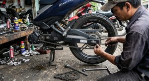 sên bị chùng gây kém hiệu suất.